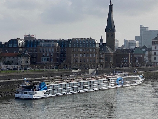 VIVA Cruises KANÄLE & KLEINE FLÜSSE VIVA Cruises KANÄLE & KLEINE FLÜSSE