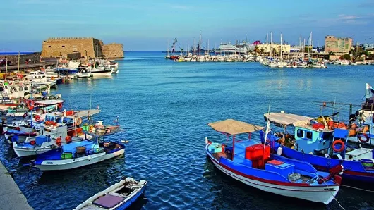 AIDA Fischerboote auf Kreta Griechenland