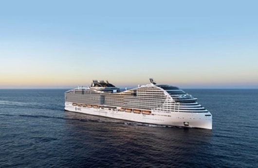 MSC World Europa Schiff auf See Steuerbord