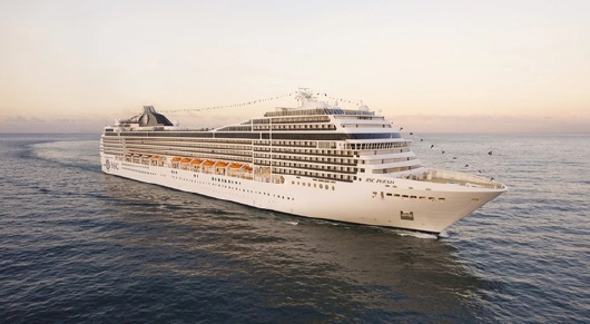 MSC Poesia auf See