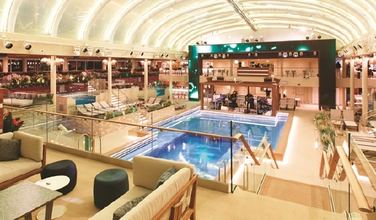costa-smeralda_indoor-pool_kreuzfahrten-flemming Indoor Pool auf Costa Semeralda