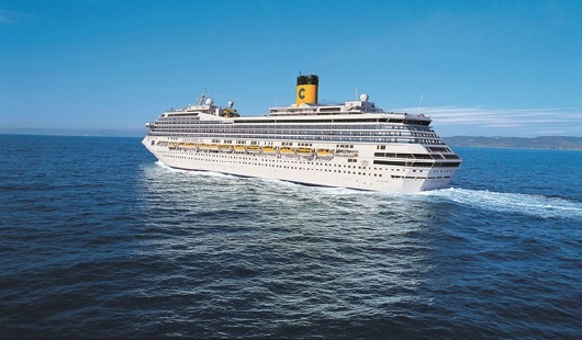 Costa Fortuna auf See