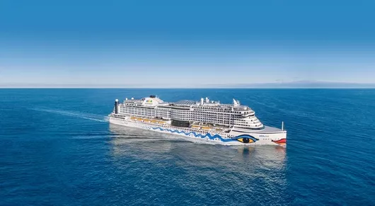 AIDAprima Schiff auf See