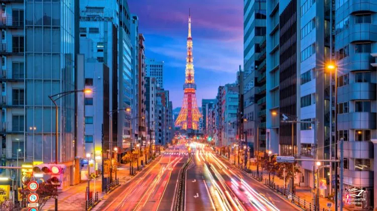 Japan Tokyo city street view with Tokyo Tower