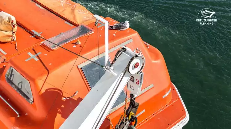 Rettungsboot auf Kreuzfahrtschiff 750 <!image_alt>